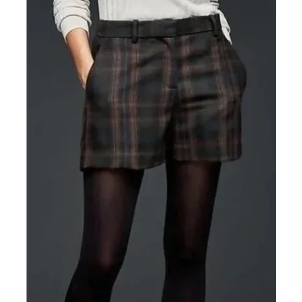 GAP tailored Plaid Wool blend shorts